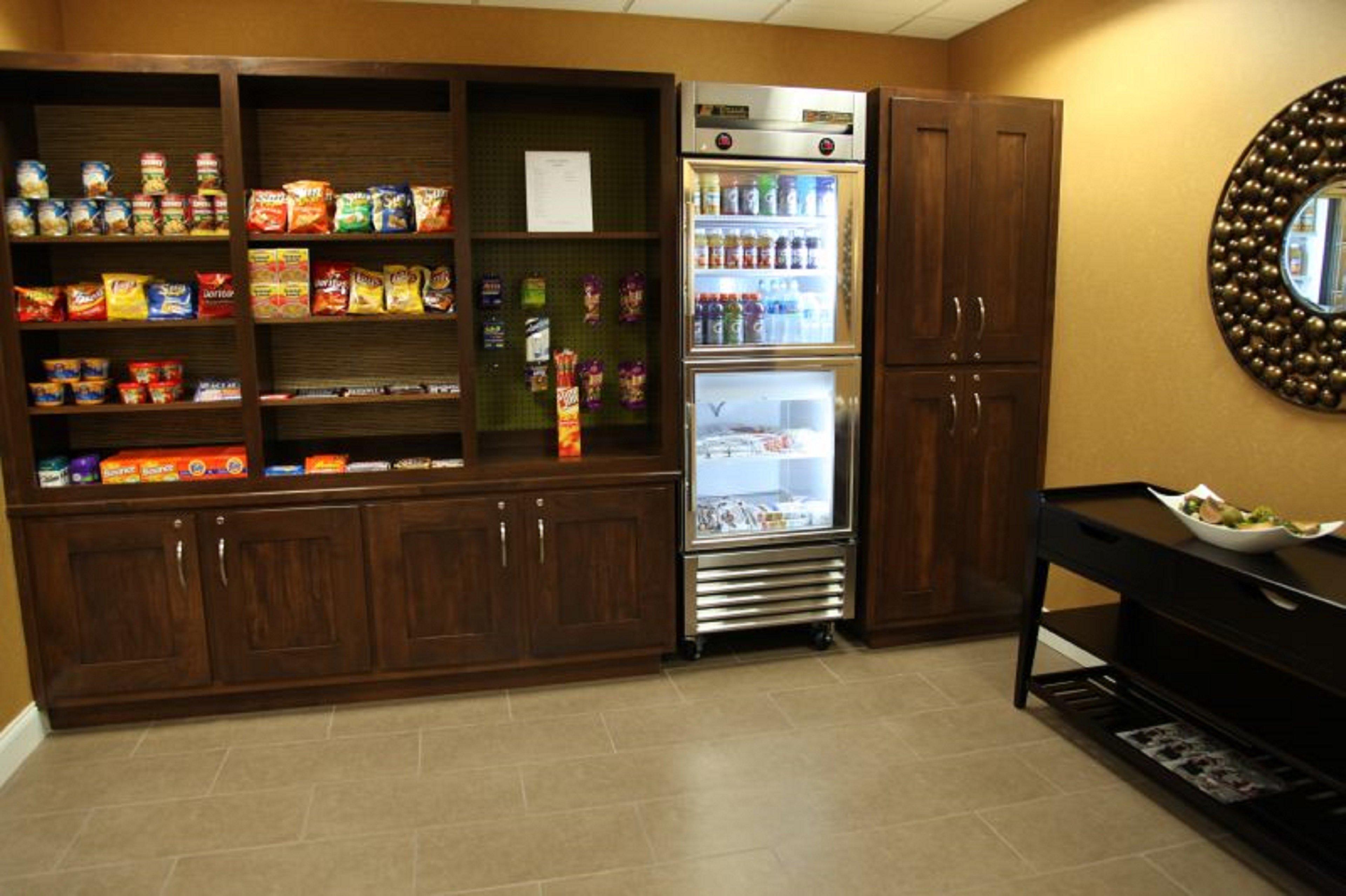 Holiday Inn Express & Suites - Huntsville Airport By Ihg Madison Restoran gambar